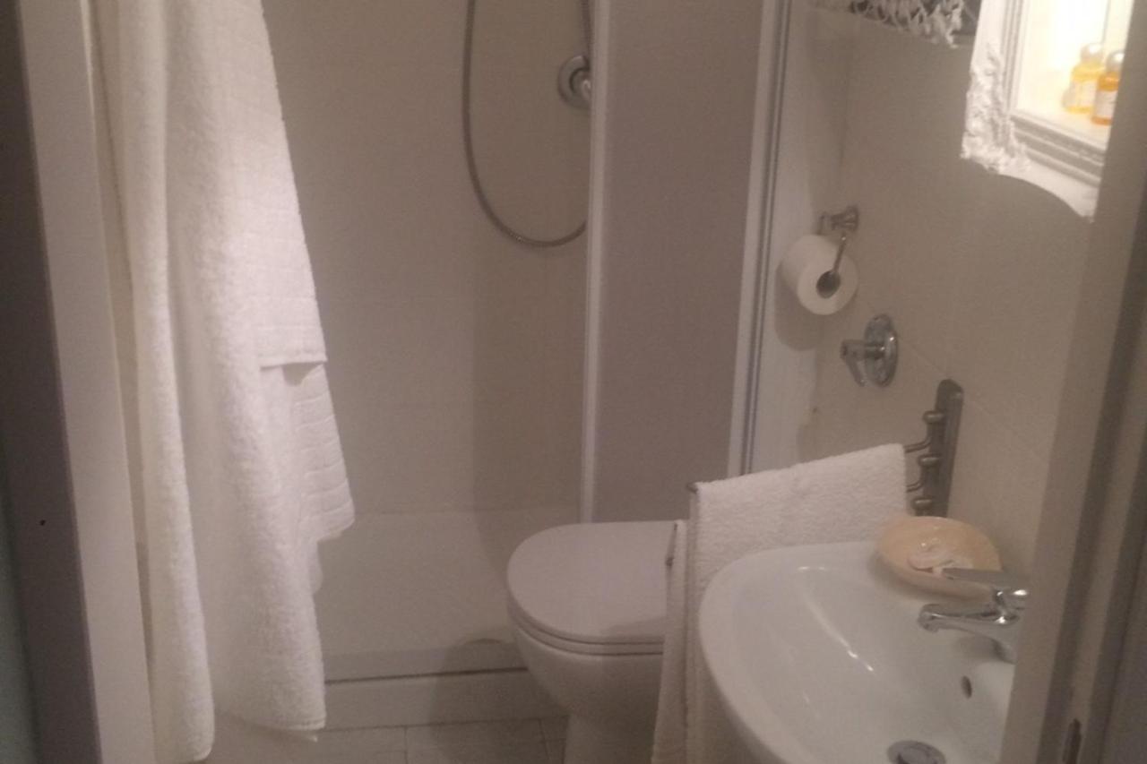 パヴィーア Le Stanze Del Cardinale Bed & Breakfast エクステリア 写真