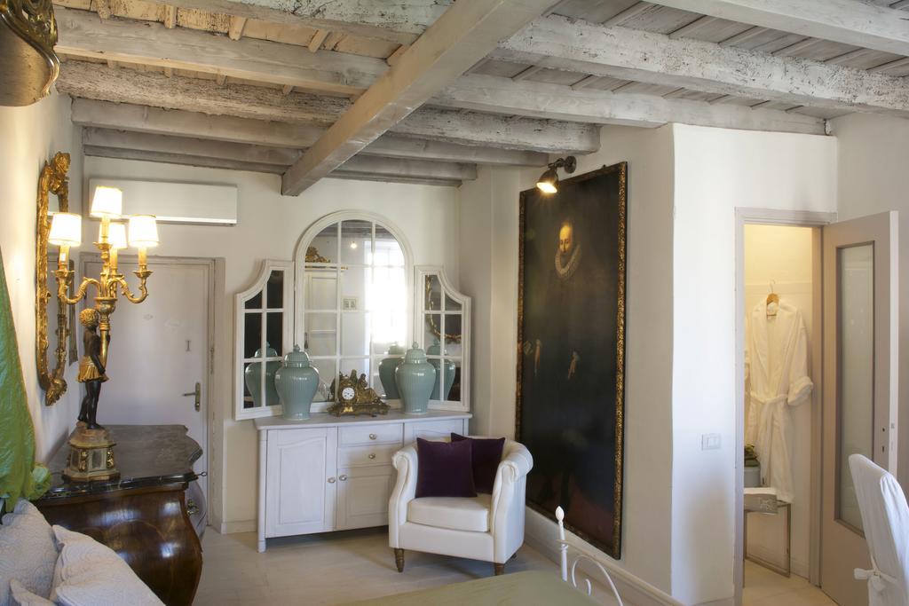 パヴィーア Le Stanze Del Cardinale Bed & Breakfast 部屋 写真