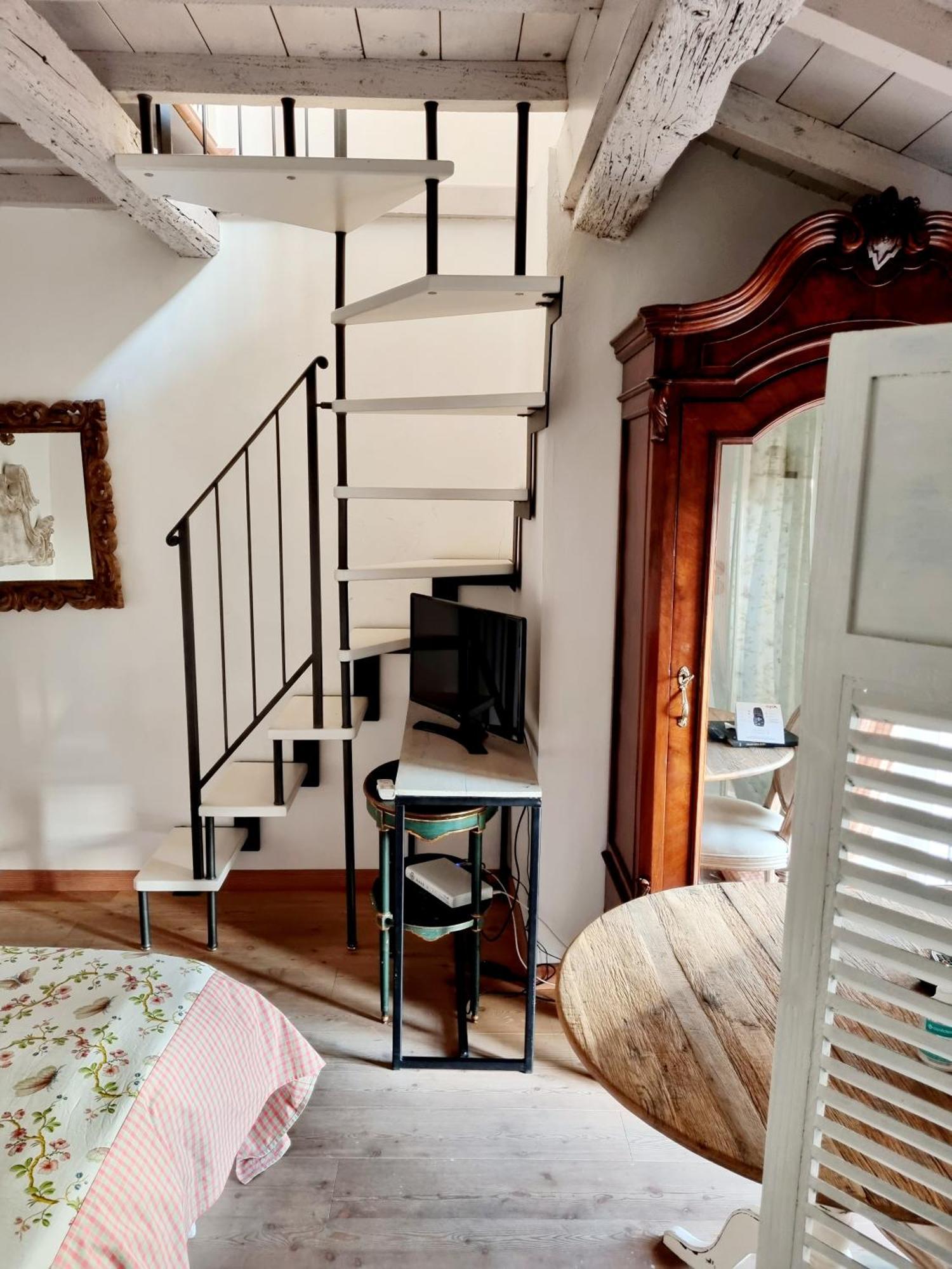 パヴィーア Le Stanze Del Cardinale Bed & Breakfast エクステリア 写真